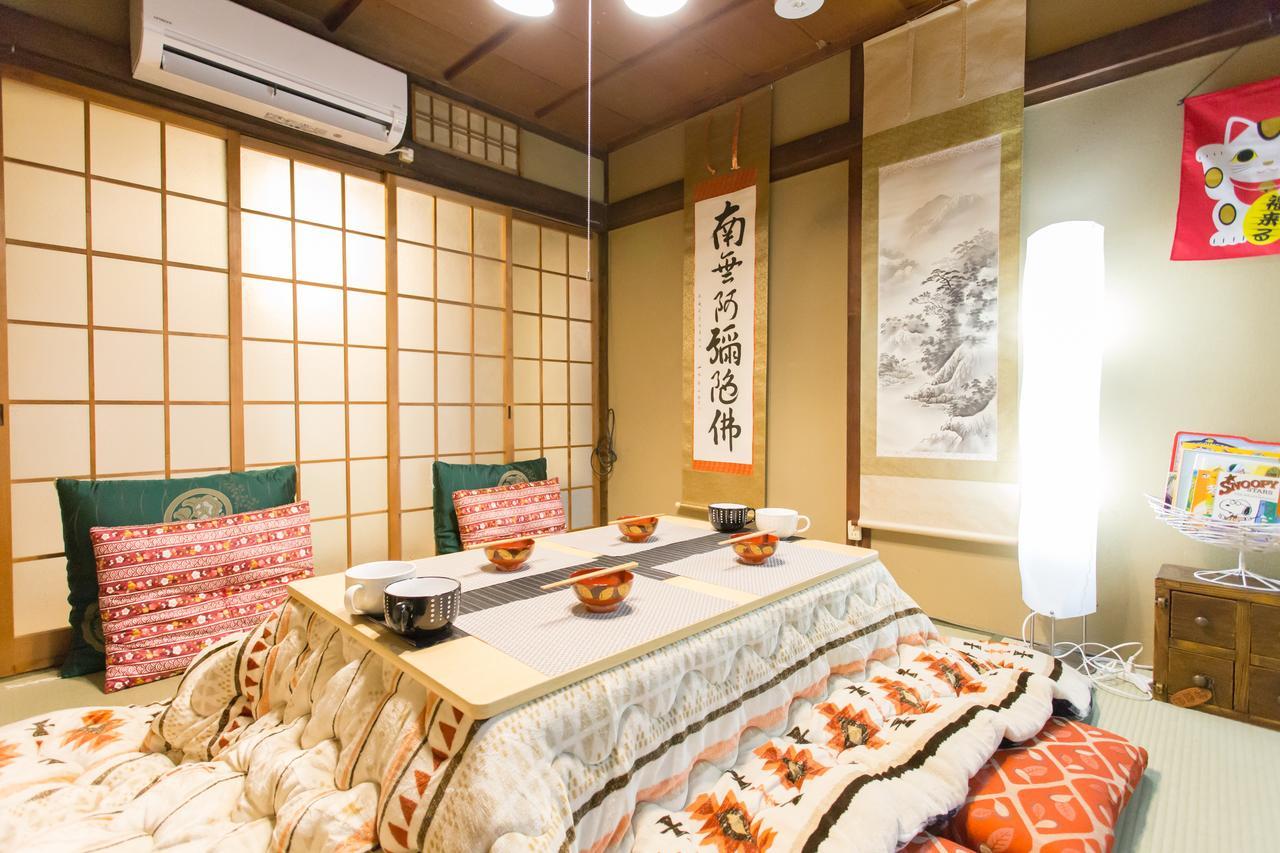 City Center 200 Years Old Traditional House Next To 2 Train Lines Kyoto Exterior photo