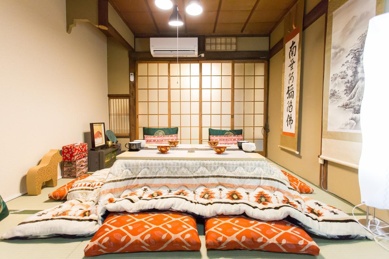 City Center 200 Years Old Traditional House Next To 2 Train Lines Kyoto Exterior photo